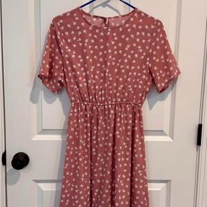 Dusty Rose Floral Short Sleeve Midi Dress